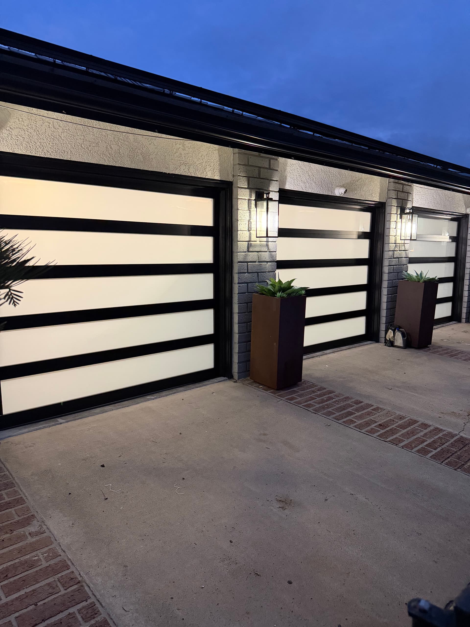 Clopay Avante Garage Doors That Actually Change the Whole Exterior image