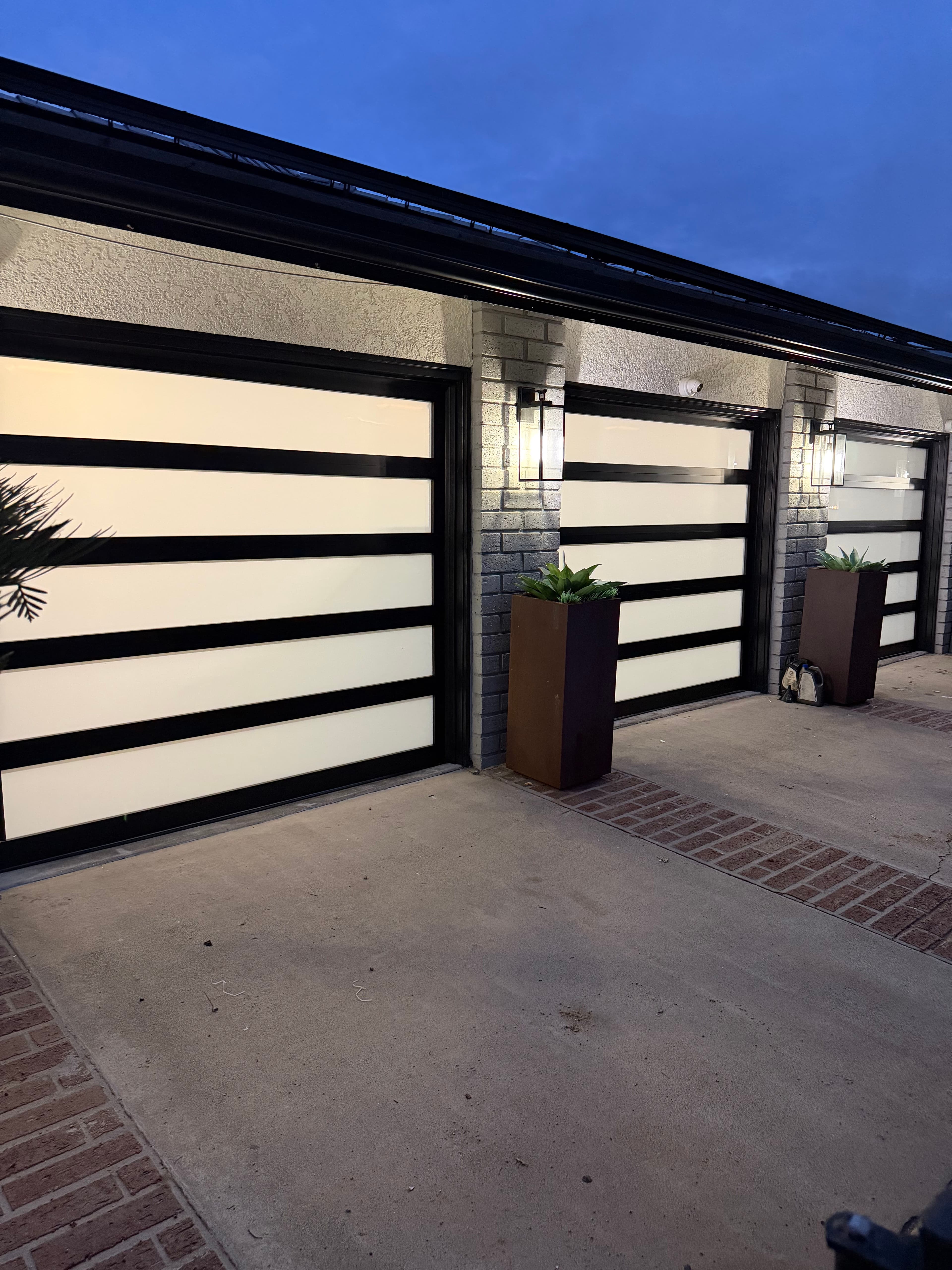 Project Clopay Avante Garage Doors That Actually Change the Whole Exterior image