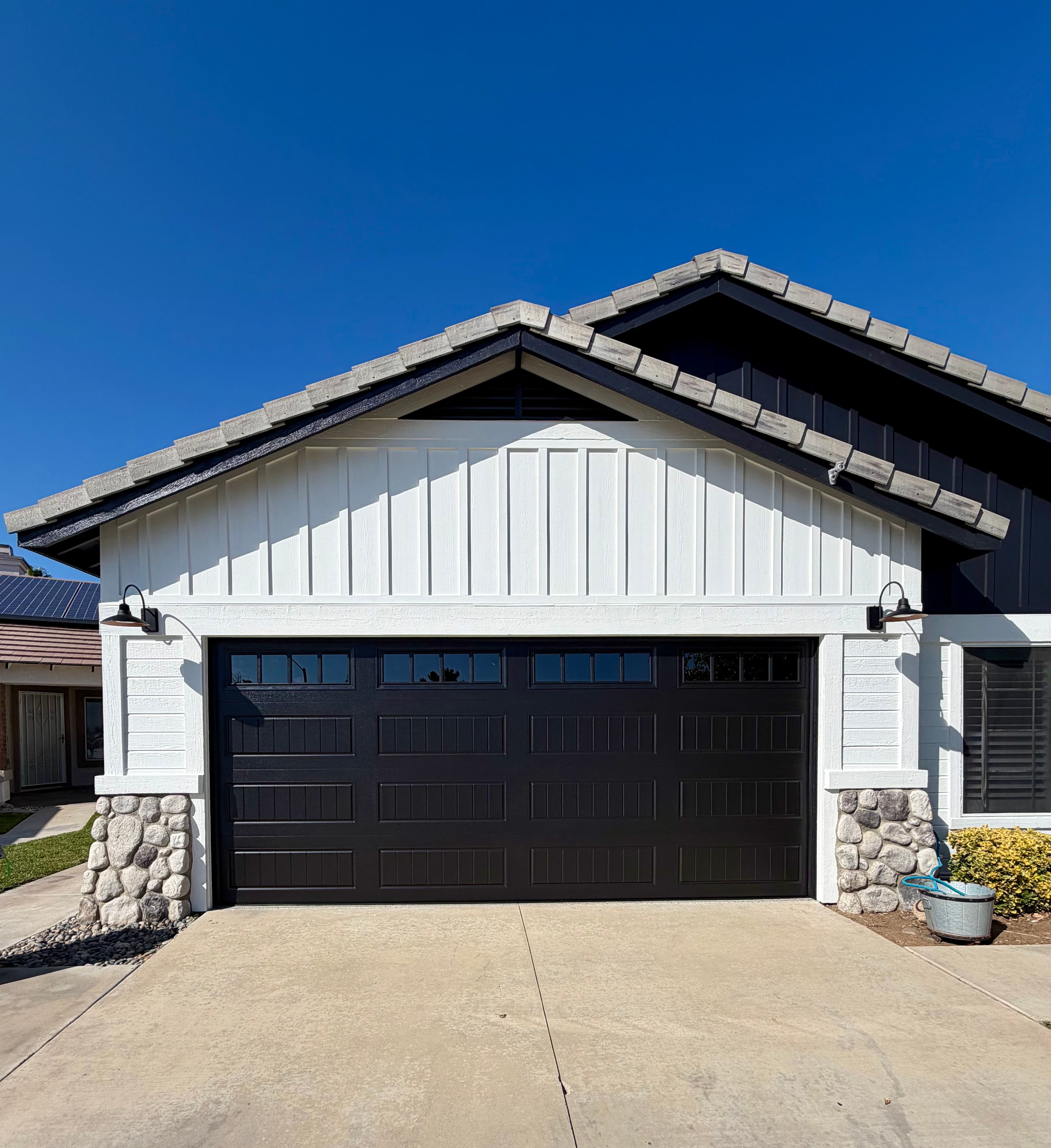 Project Black Amarr Hillcrest Steel-Back Garage Door Installation image